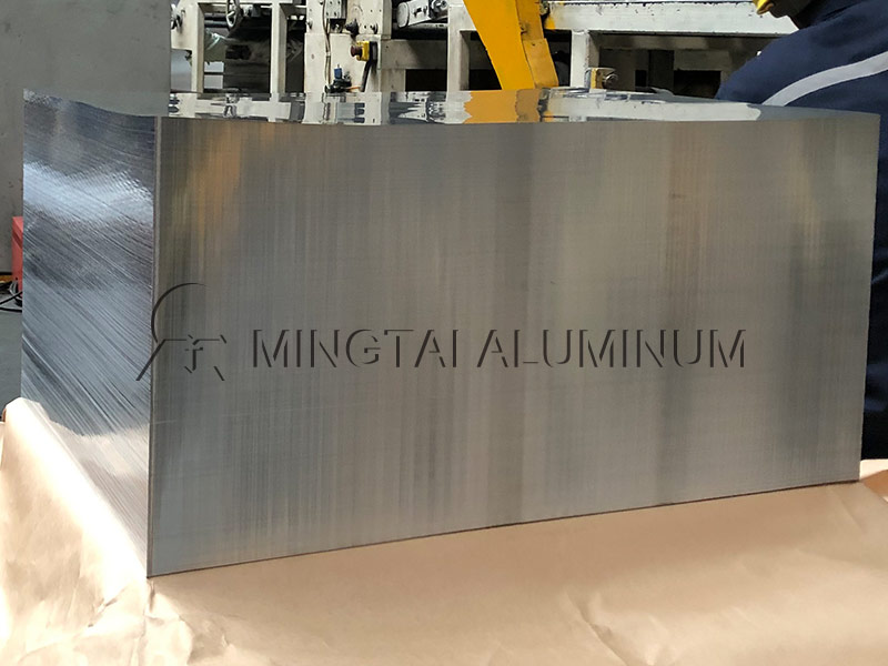 6063 超宽铝板(2650mm 宽) 6063 超宽铝板(2650mm 宽)