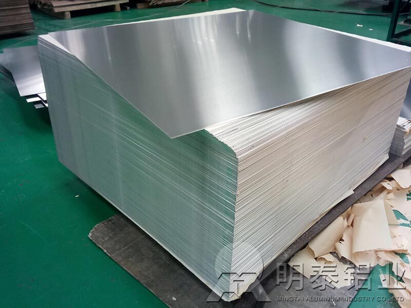 铝塑板用3003h16铝板原材料厂家1吨报价多少？