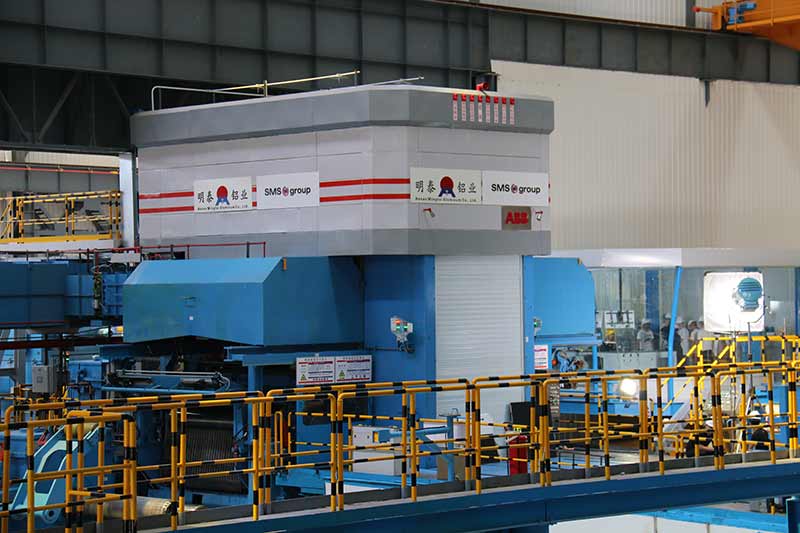 2600mm宽幅铝板生产厂家只能选择明泰铝业，别的厂家没有这么宽的轧机！